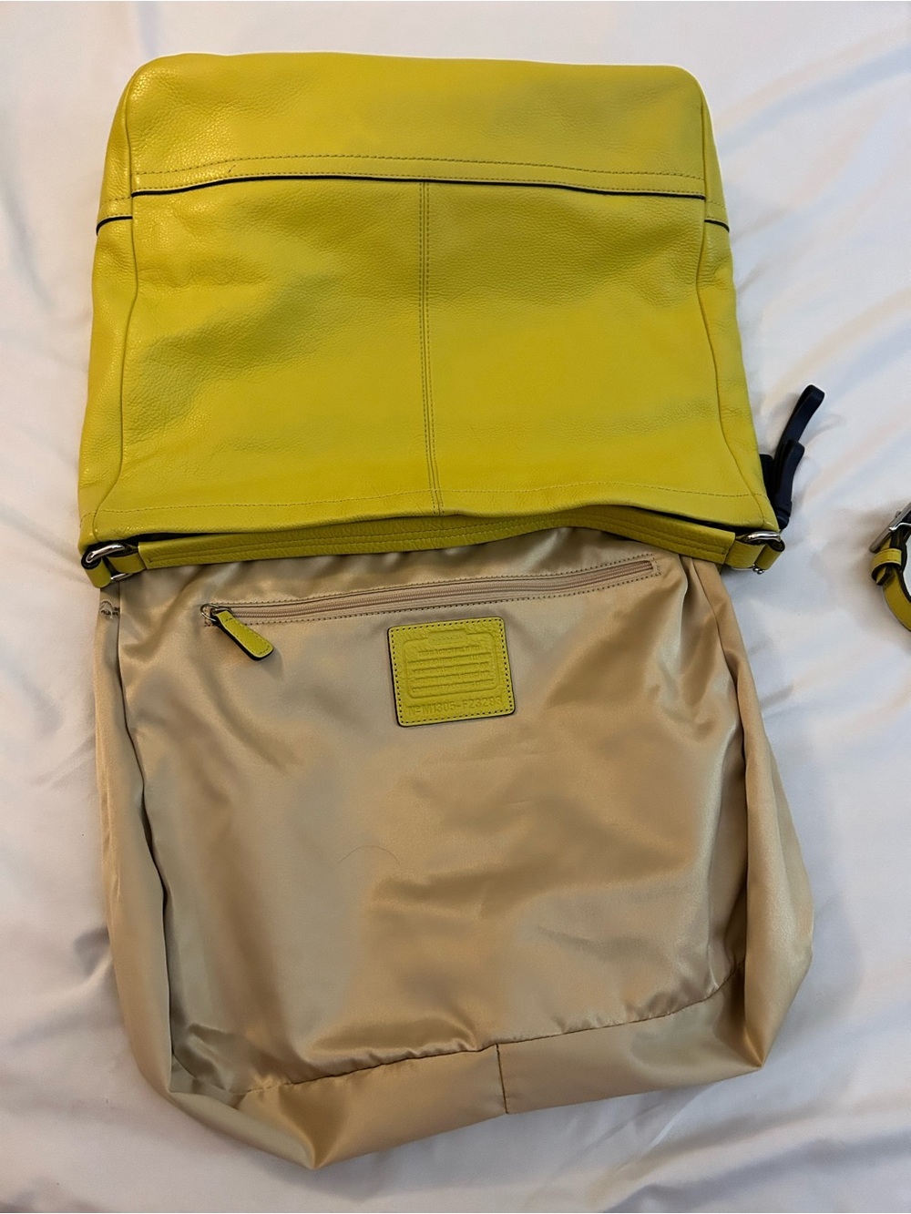 Coach Park Pebbled Leather Hobo - Picture 13 of 14